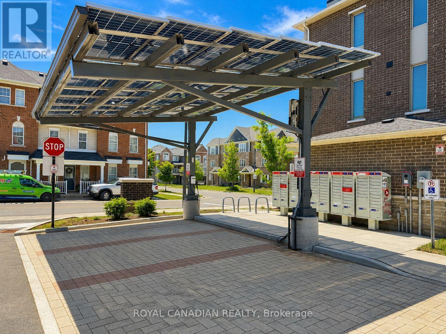 401 - 1034 Reflection Place, Pickering, ON - Outdoor