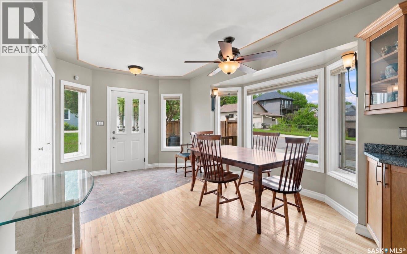 1201 Spadina Crescent W, Saskatoon, SK - Indoor Photo Showing Dining Room