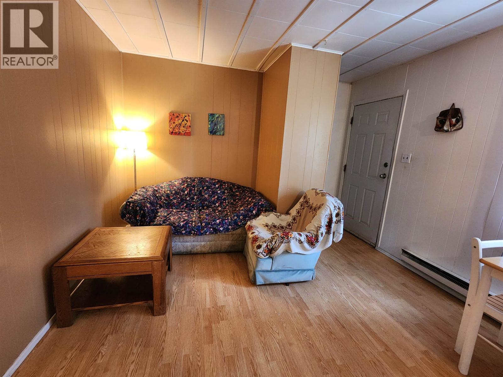 1944 Poplar Avenue, Quesnel, BC - Indoor