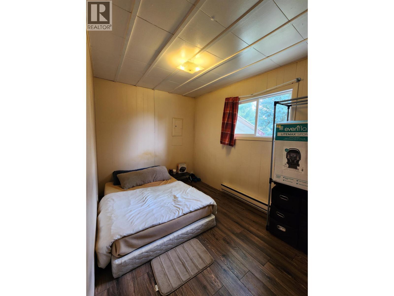 1944 Poplar Avenue, Quesnel, BC - Indoor Photo Showing Bedroom