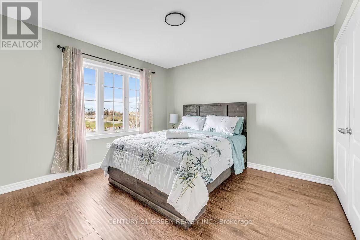 5 Sunset Way, Thorold, ON - Indoor Photo Showing Bedroom