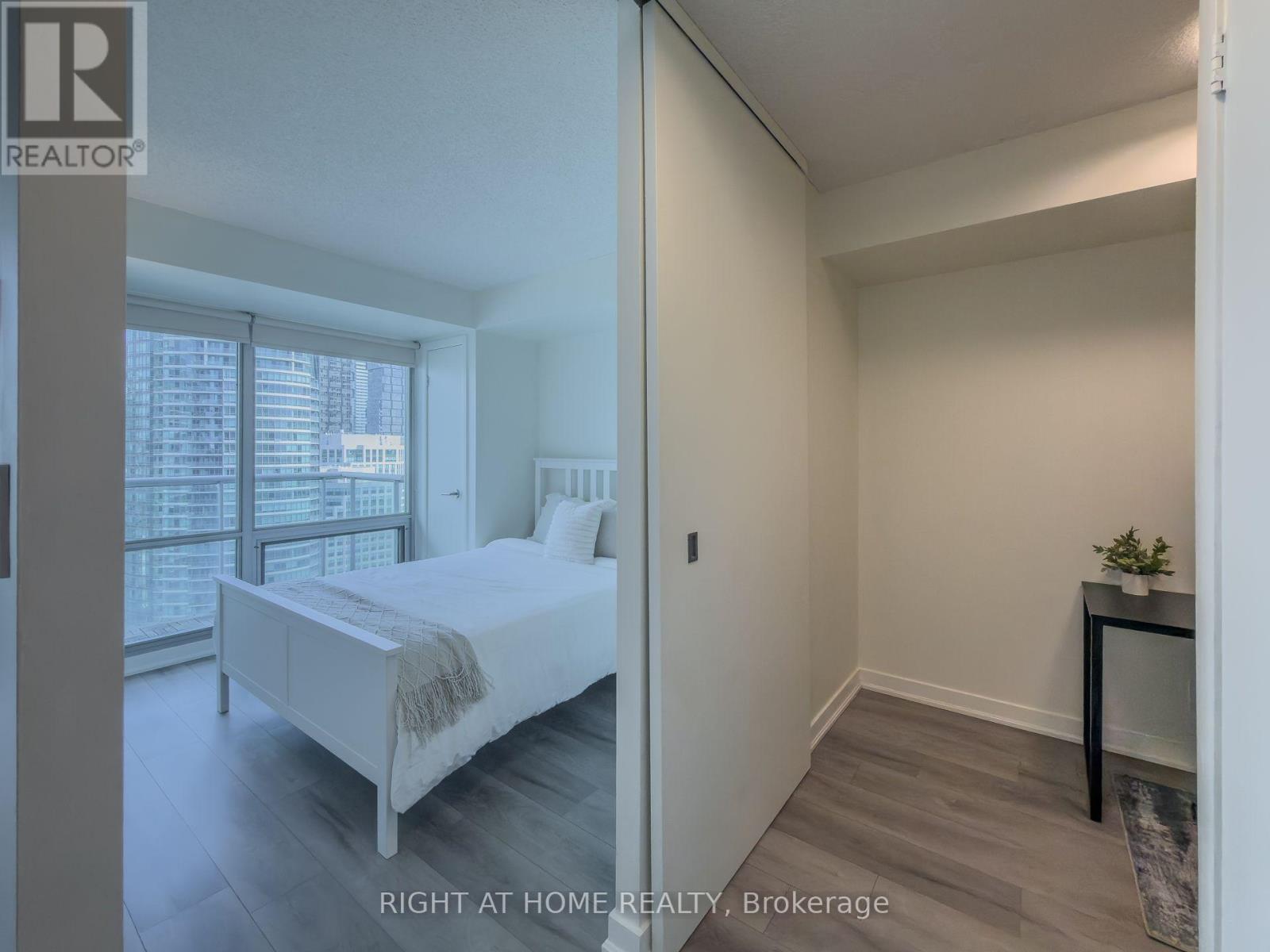 2611 - 81 Navy Wharf Court, Toronto, ON - Indoor Photo Showing Bedroom