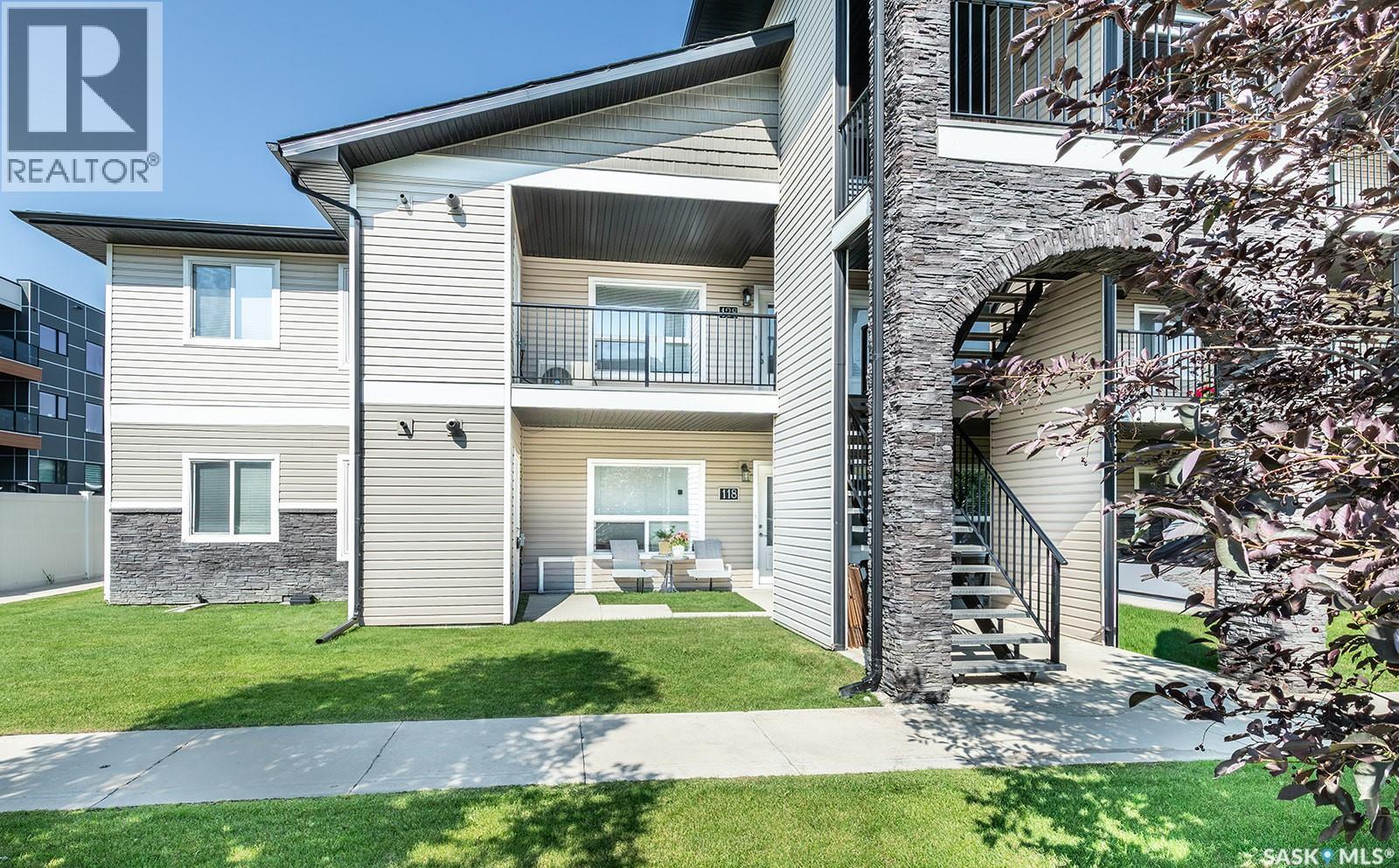 118 125 Willis Crescent, Saskatoon, SK - Outdoor