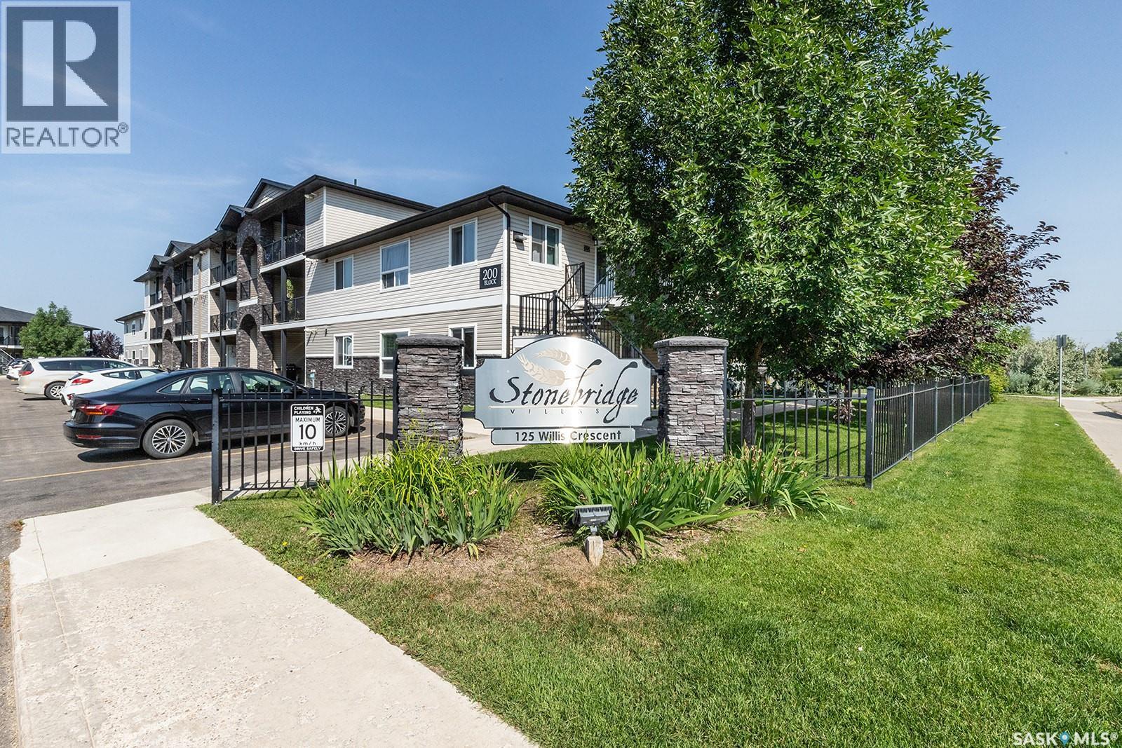 118 125 Willis Crescent, Saskatoon, SK - Outdoor