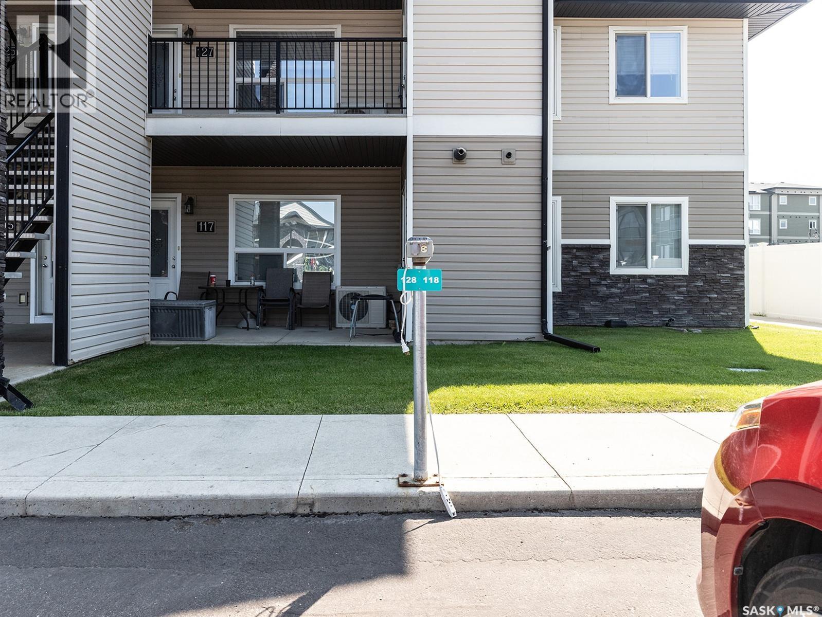 118 125 Willis Crescent, Saskatoon, SK - Outdoor With Exterior
