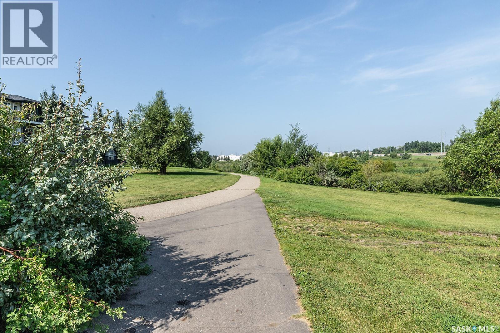 118 125 Willis Crescent, Saskatoon, SK - Outdoor With View