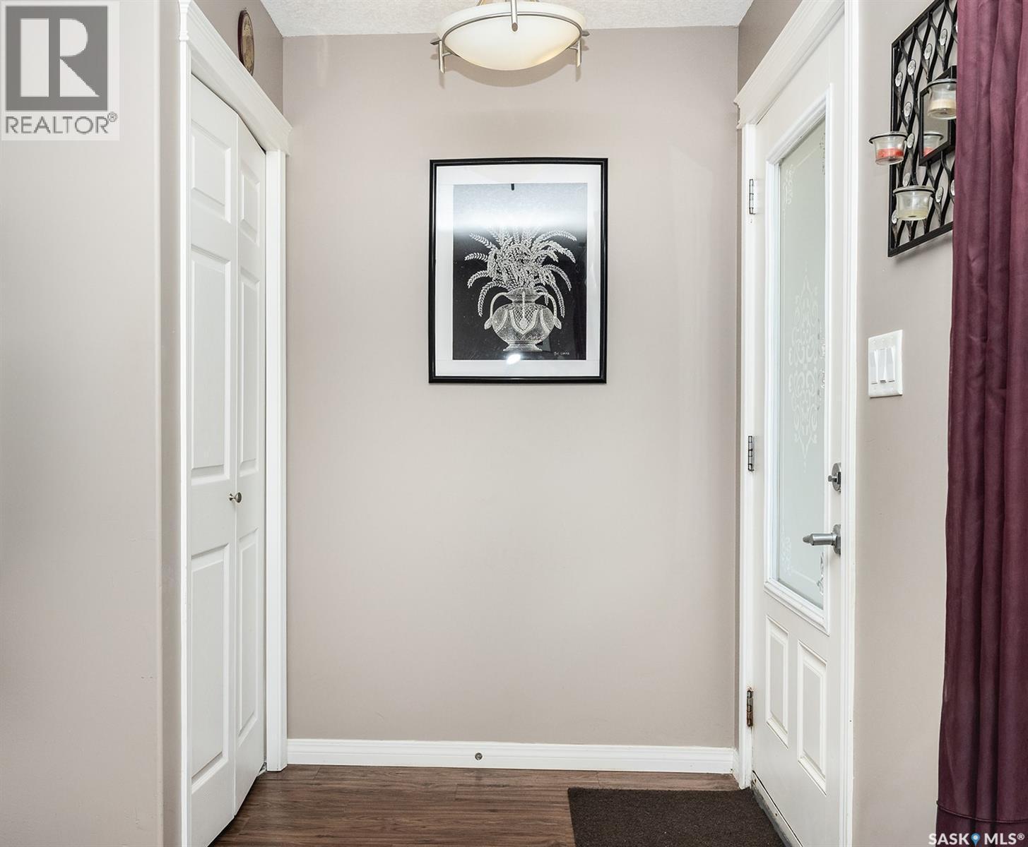 118 125 Willis Crescent, Saskatoon, SK - Indoor Photo Showing Other Room