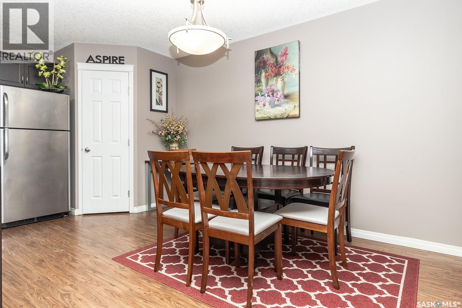 118 125 Willis Crescent, Saskatoon, SK - Indoor Photo Showing Dining Room