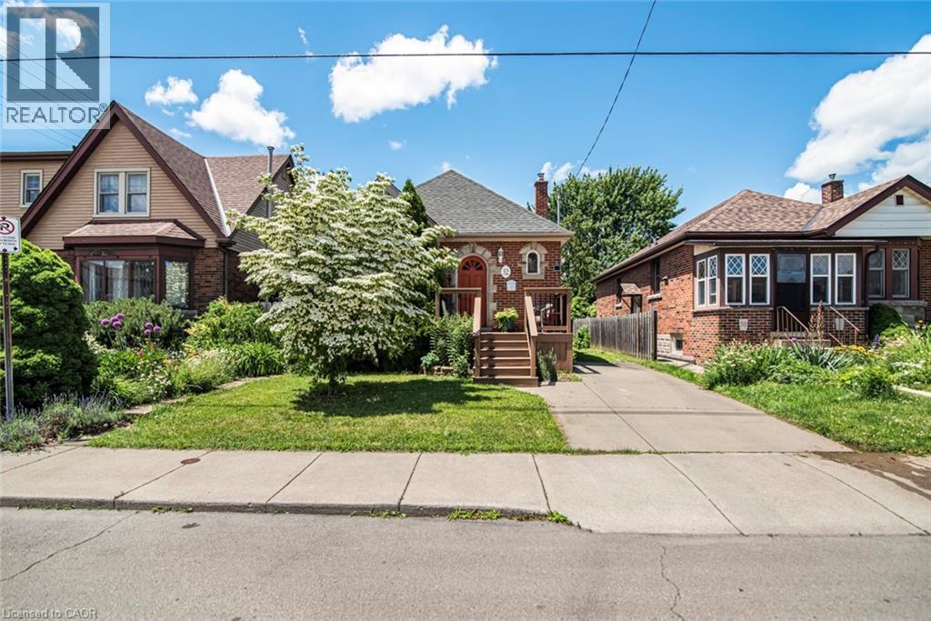 52 Cameron Avenue S, Hamilton, ON - Outdoor