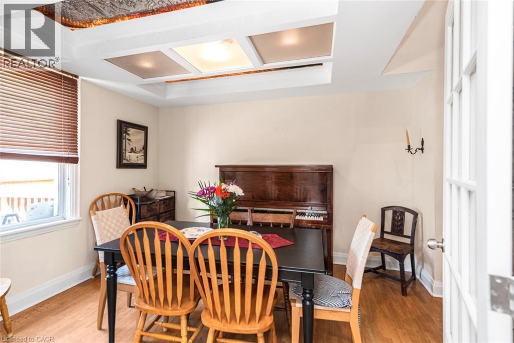 52 Cameron Avenue S, Hamilton, ON - Indoor Photo Showing Dining Room