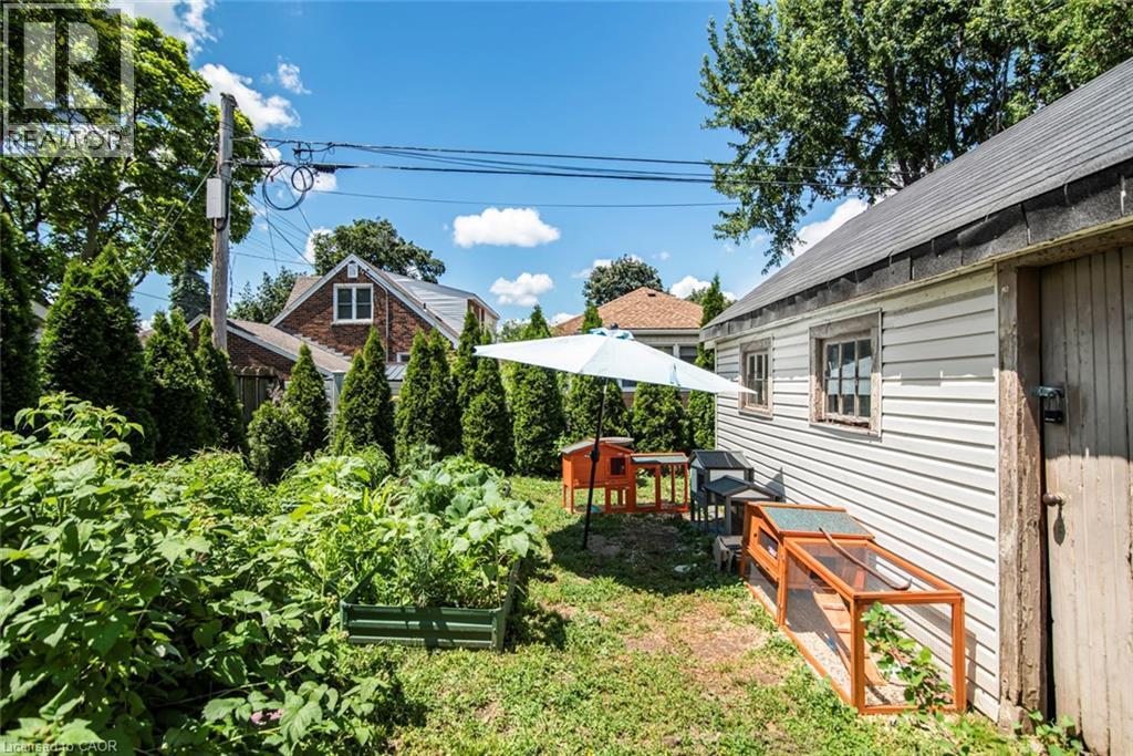 52 Cameron Avenue S, Hamilton, ON - Outdoor