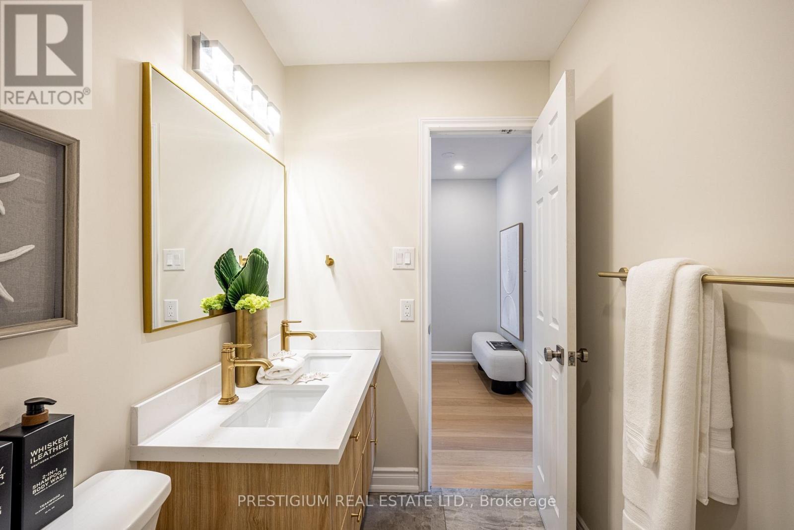 4094 Teakwood Drive, Mississauga, ON - Indoor Photo Showing Bathroom