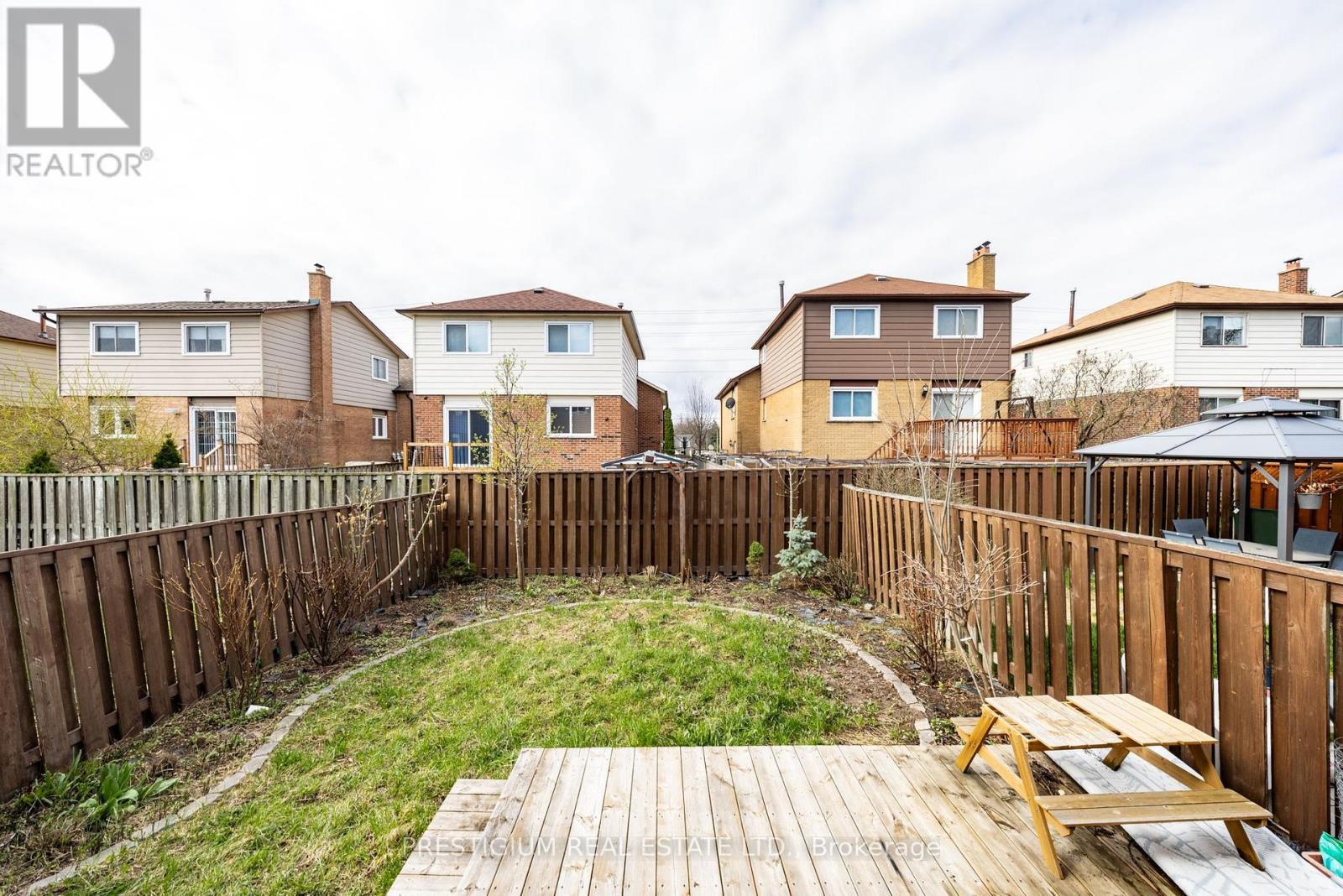 4094 Teakwood Drive, Mississauga, ON - Outdoor With Deck Patio Veranda