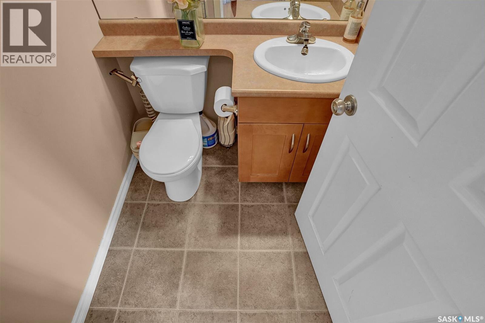 2 3101 Tregarva Road E, Regina, SK - Indoor Photo Showing Bathroom