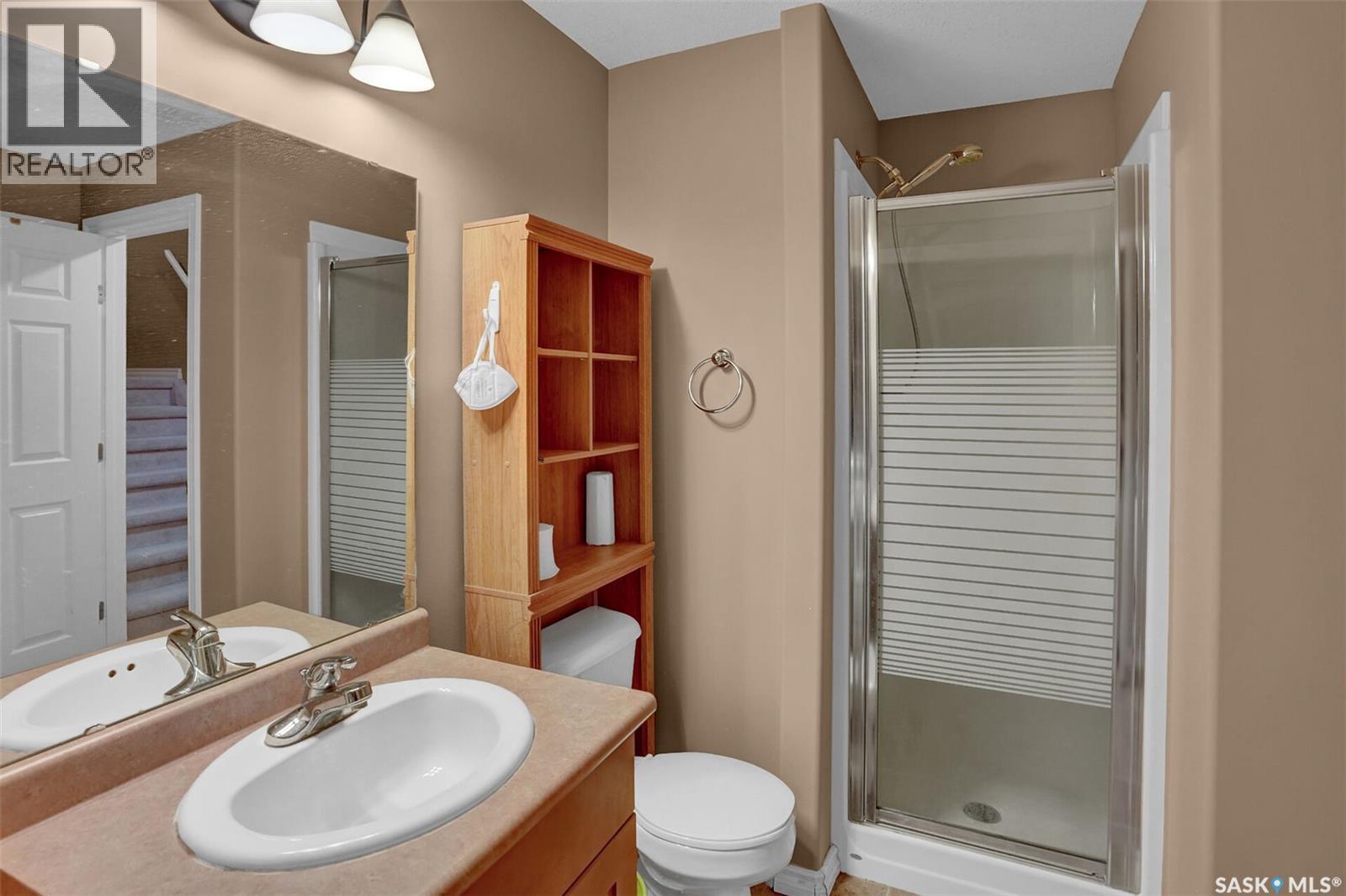 2 3101 Tregarva Road E, Regina, SK - Indoor Photo Showing Bathroom