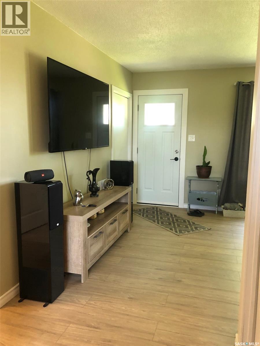 244 Northern Avenue, Canora, SK - Indoor