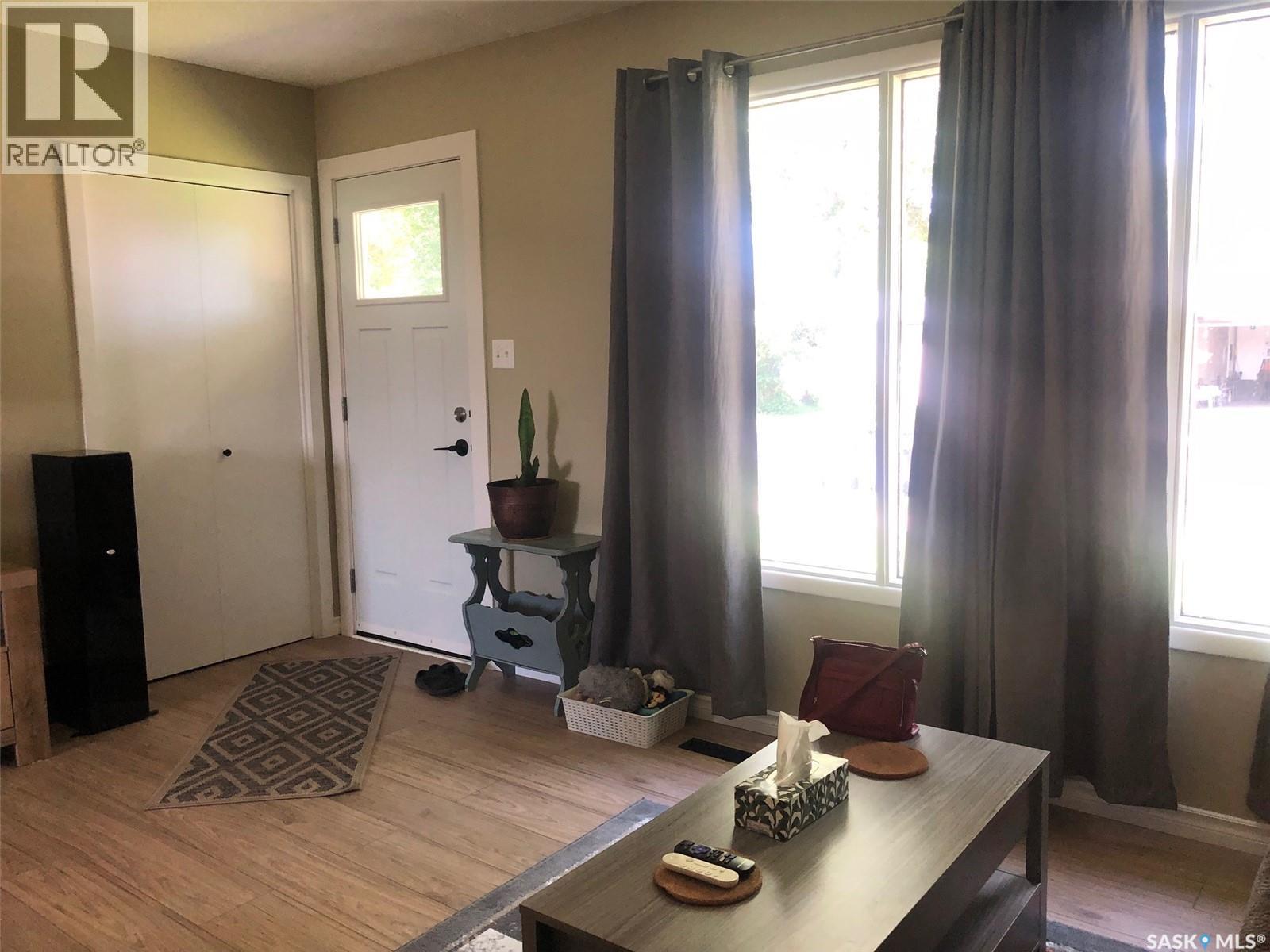 244 Northern Avenue, Canora, SK - Indoor