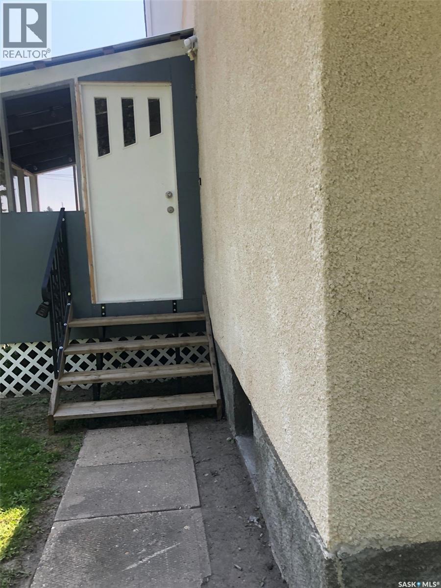 244 Northern Avenue, Canora, SK - Outdoor