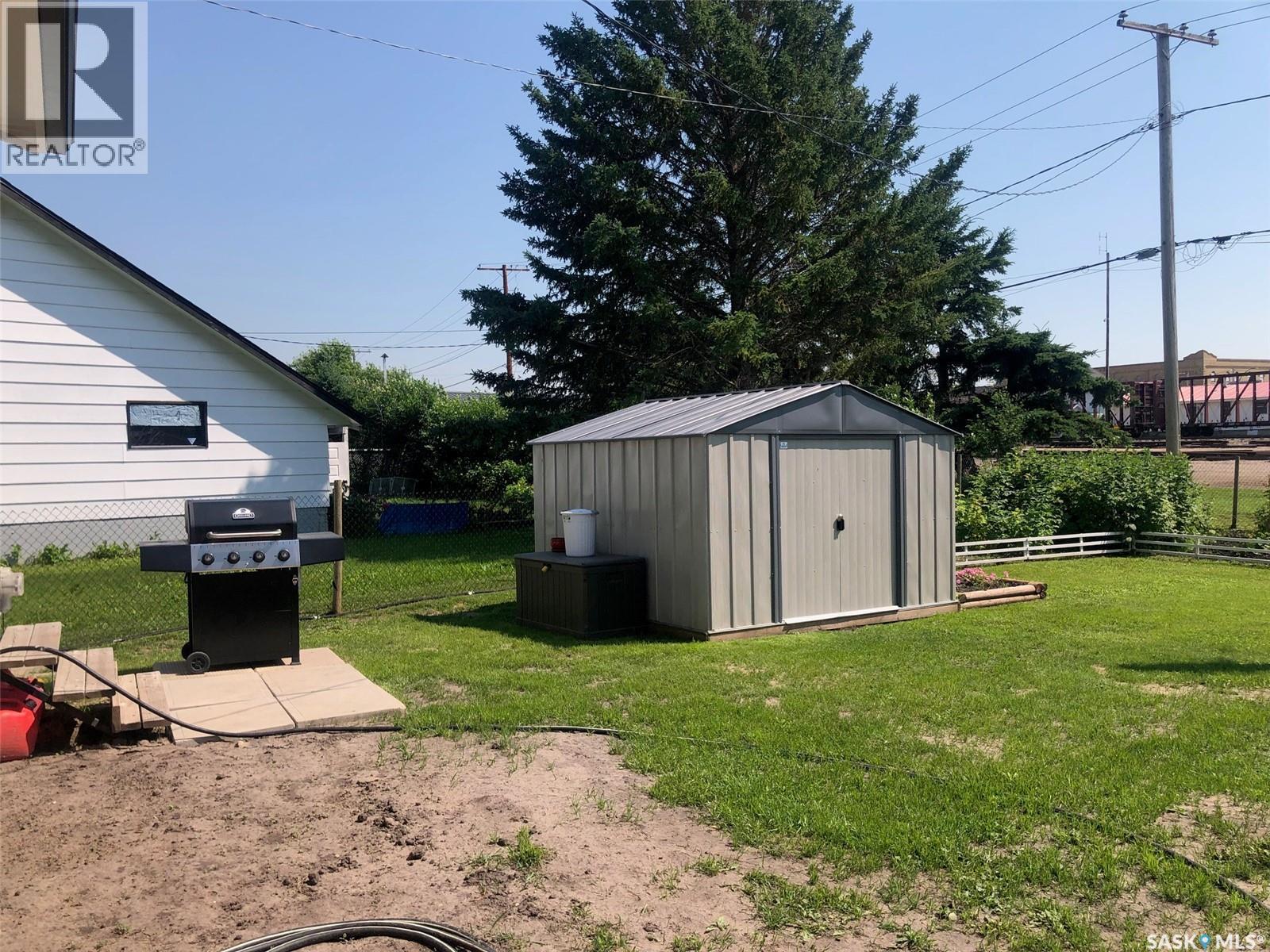 244 Northern Avenue, Canora, SK - Outdoor