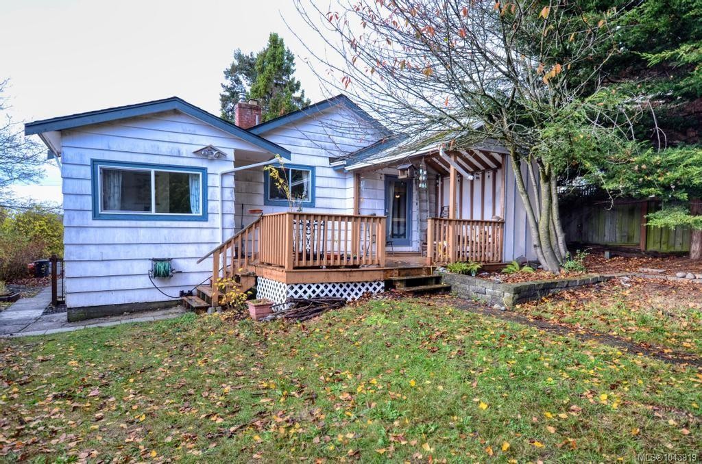 871 Fleming St, Esquimalt, BC