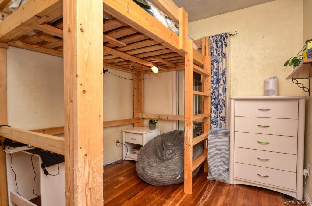 871 Fleming St, Esquimalt, BC
