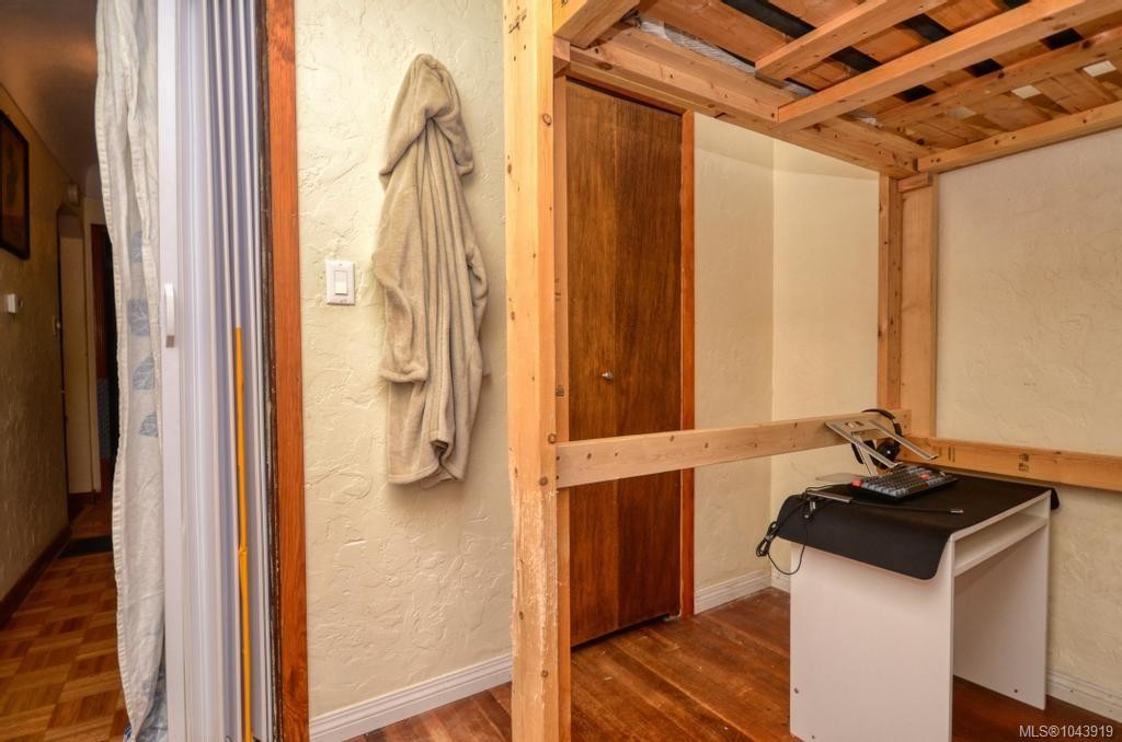 871 Fleming St, Esquimalt, BC