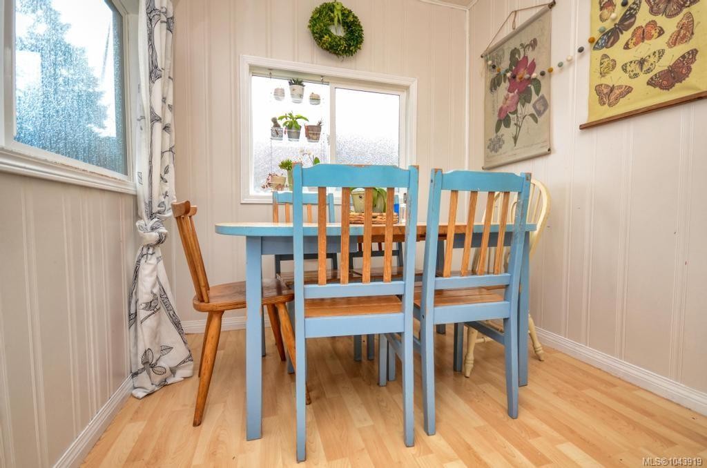 871 Fleming St, Esquimalt, BC