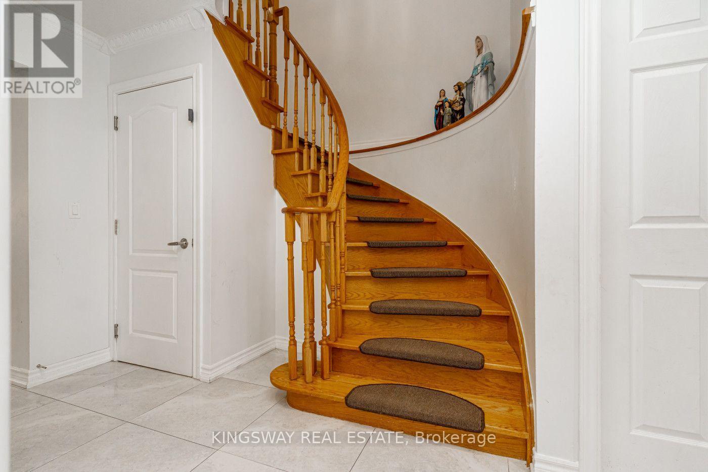 891 Stonebridge Avenue, Mississauga, ON - Indoor Photo Showing Other Room