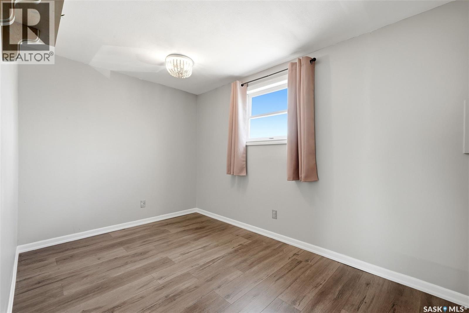 213 Grove Avenue, Saskatchewan Beach, SK - Indoor Photo Showing Other Room