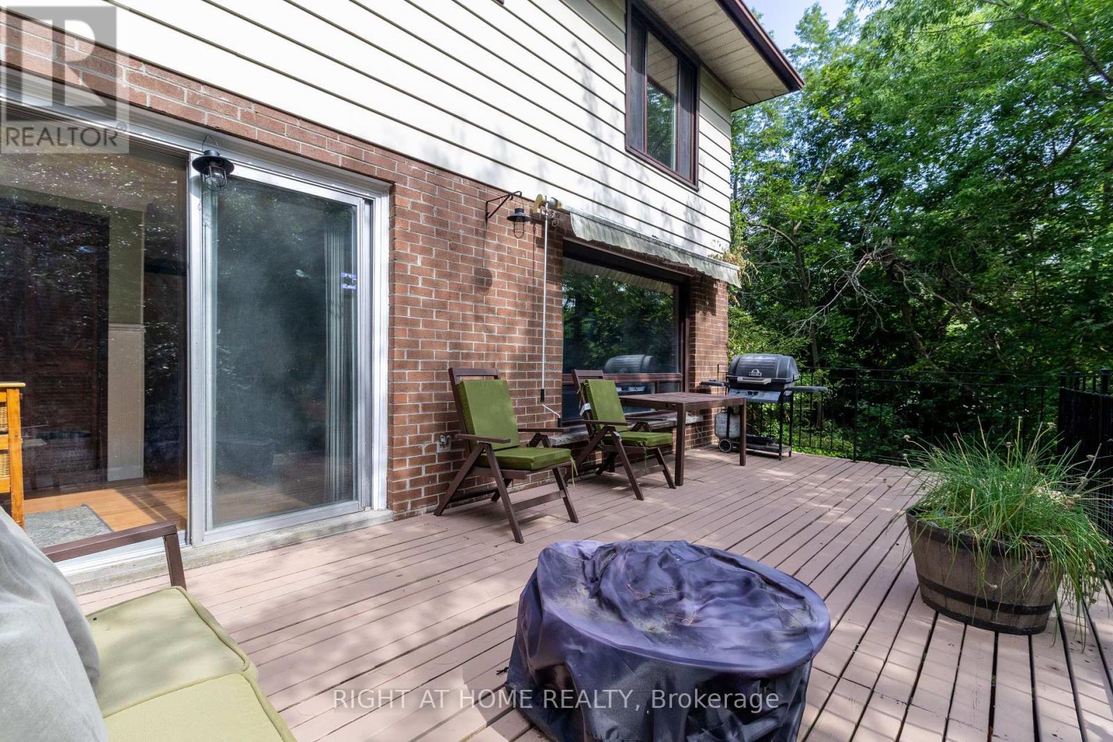 2 Cedarview Drive, Toronto, ON - Outdoor With Deck Patio Veranda With Exterior