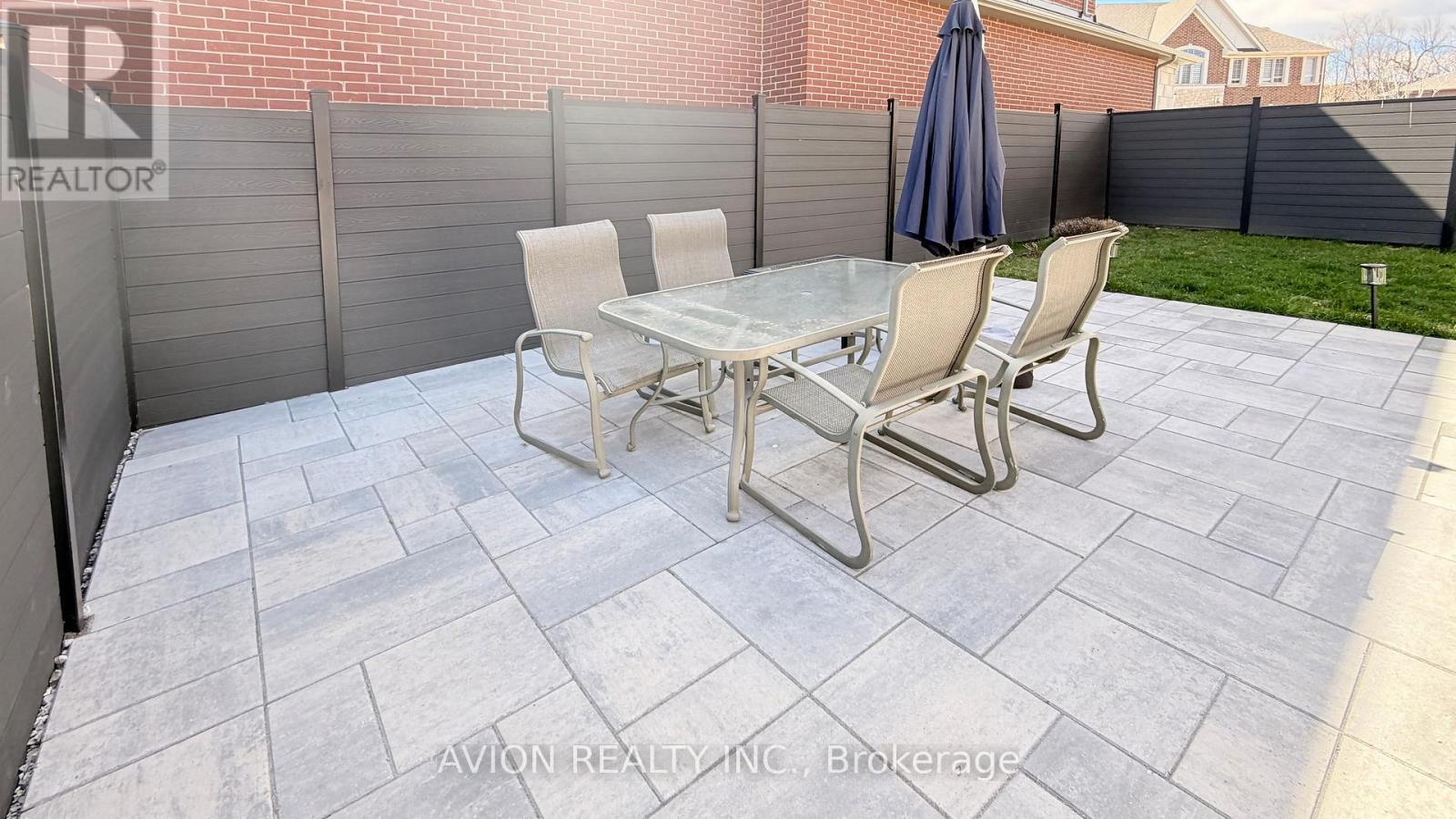 76 Maple Fields Circle, Aurora, ON - Outdoor With Deck Patio Veranda With Exterior