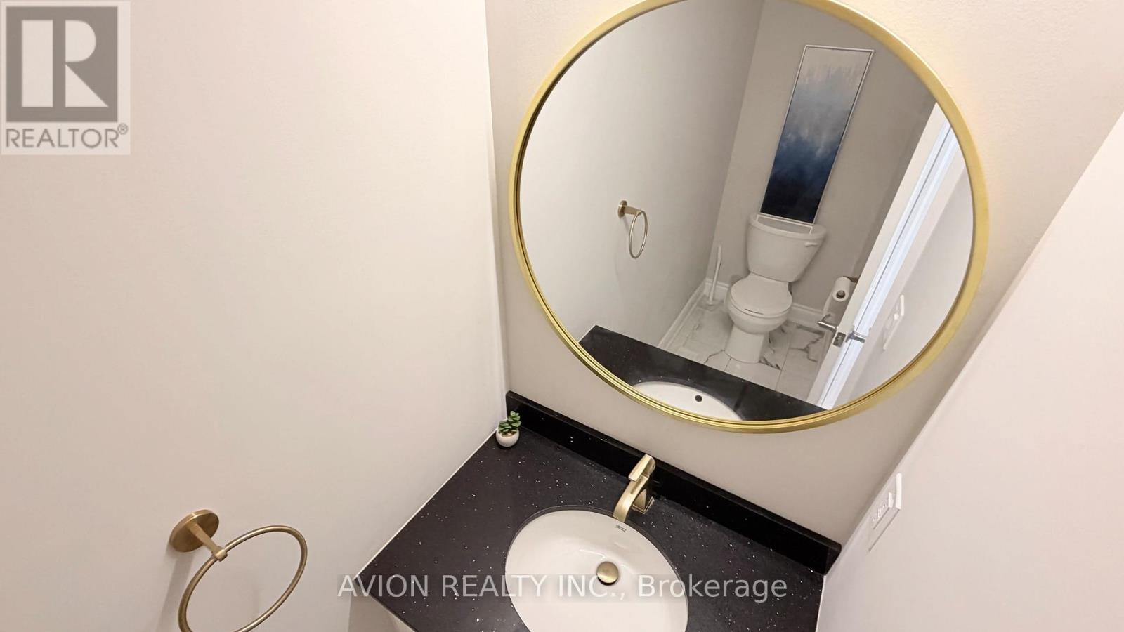 76 Maple Fields Circle, Aurora, ON - Photo Showing Other Room