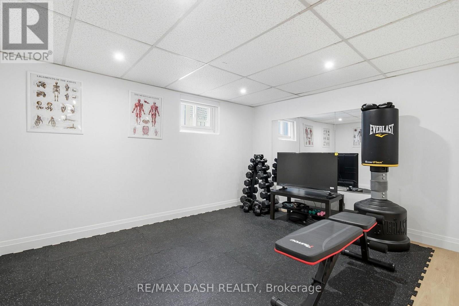 111 Gorman Park Road, Toronto, ON - Indoor
