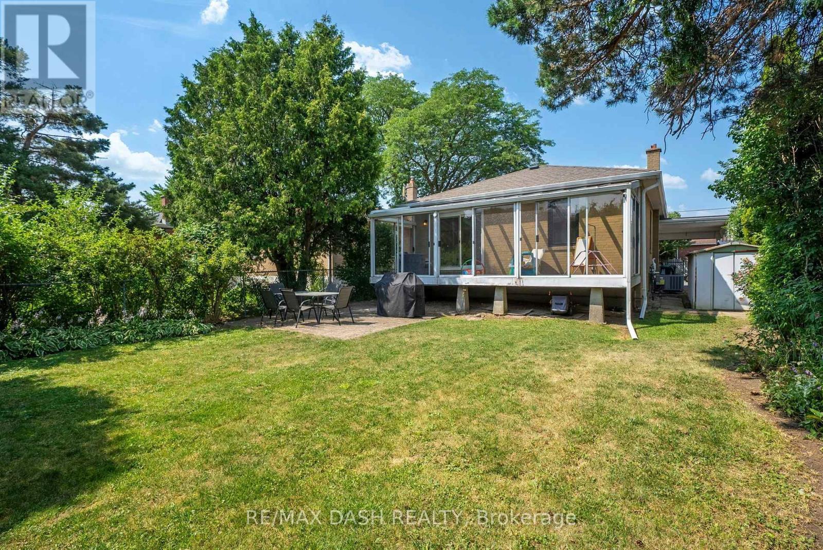 111 Gorman Park Road, Toronto, ON - Outdoor