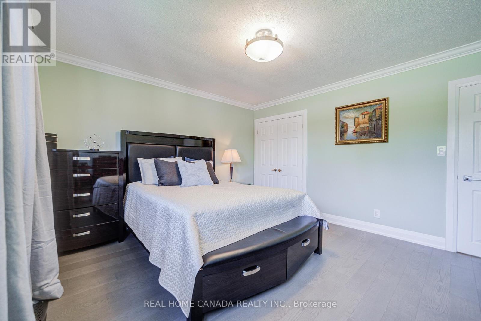 29 Ellesboro Drive, Mississauga, ON - Indoor Photo Showing Bedroom