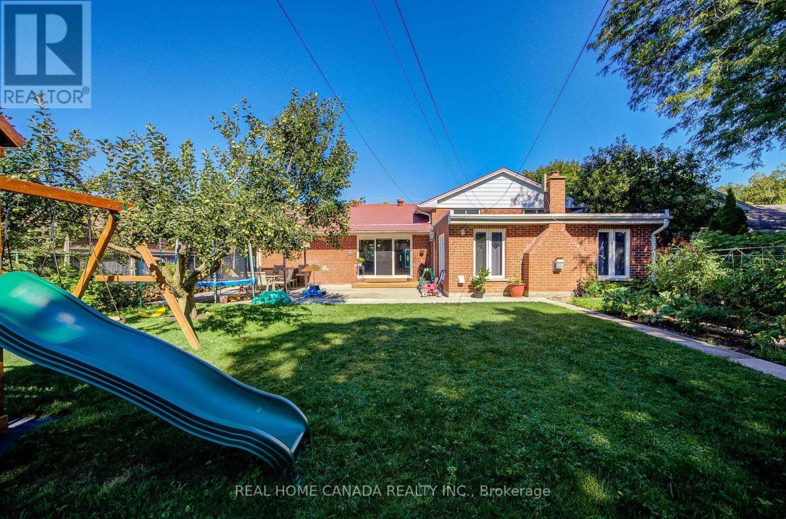 29 Ellesboro Drive, Mississauga, ON - Outdoor