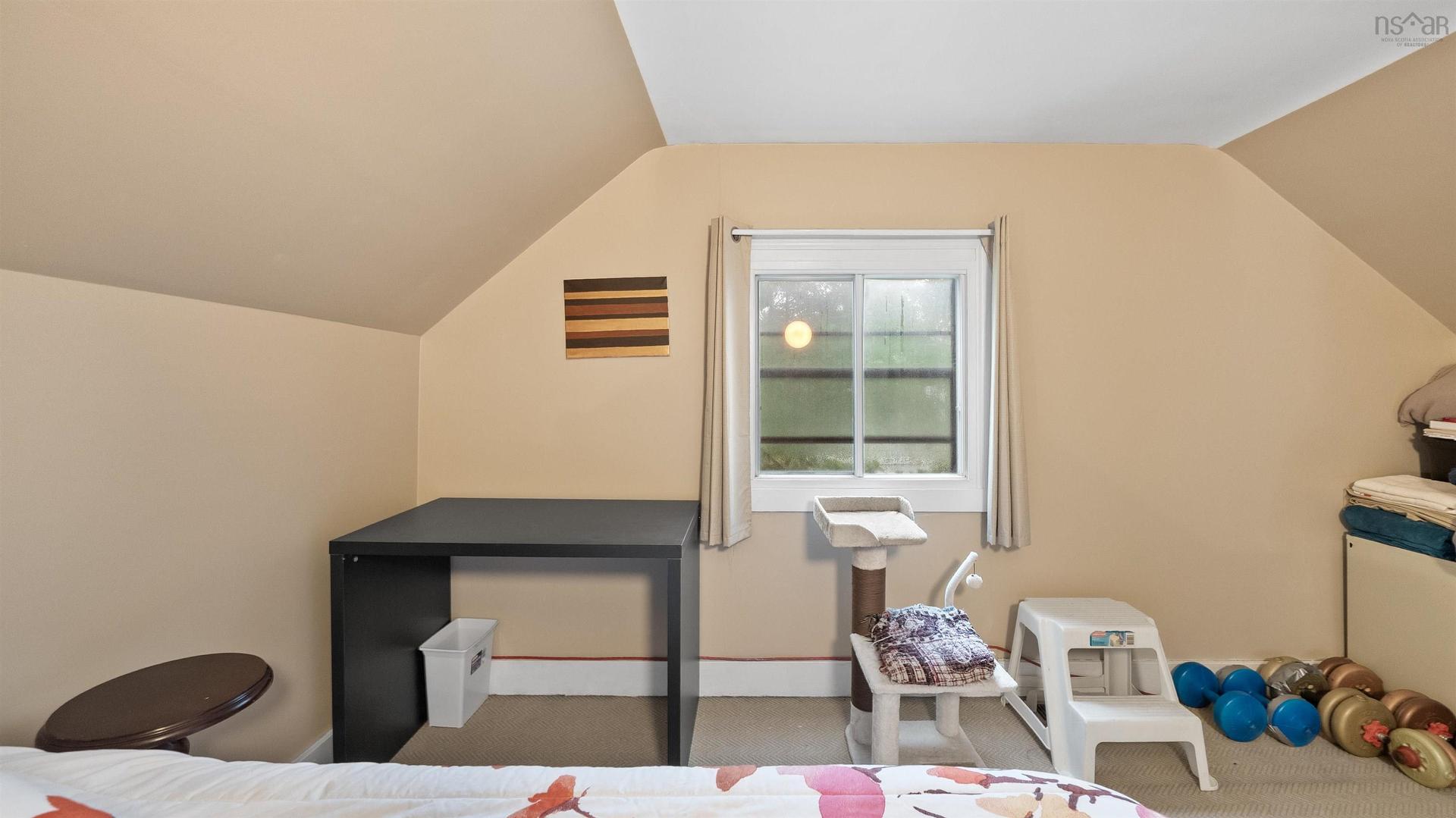 39 Punch Bowl Drive, Halifax, NS - Indoor