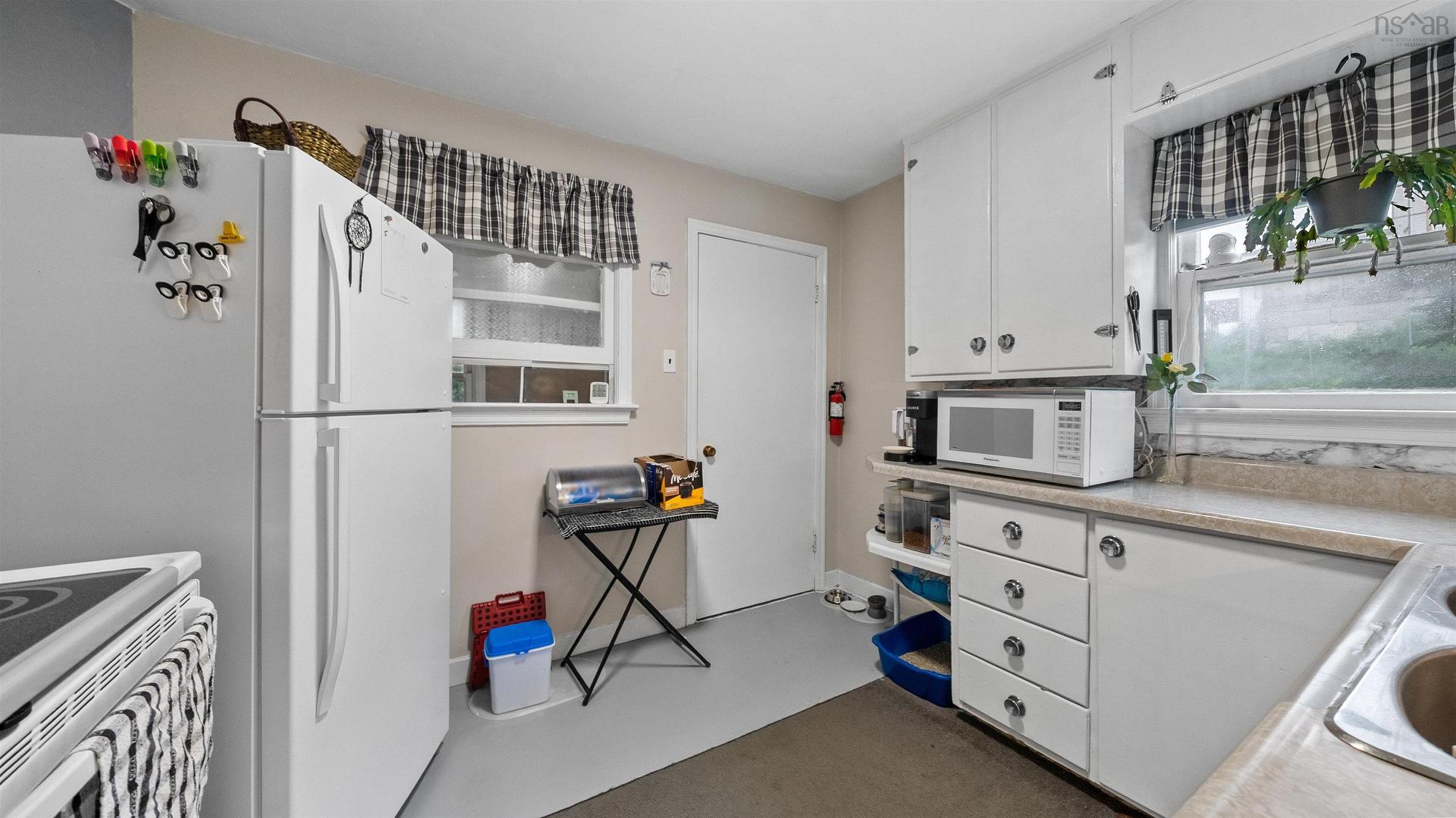 39 Punch Bowl Drive, Halifax, NS - Indoor