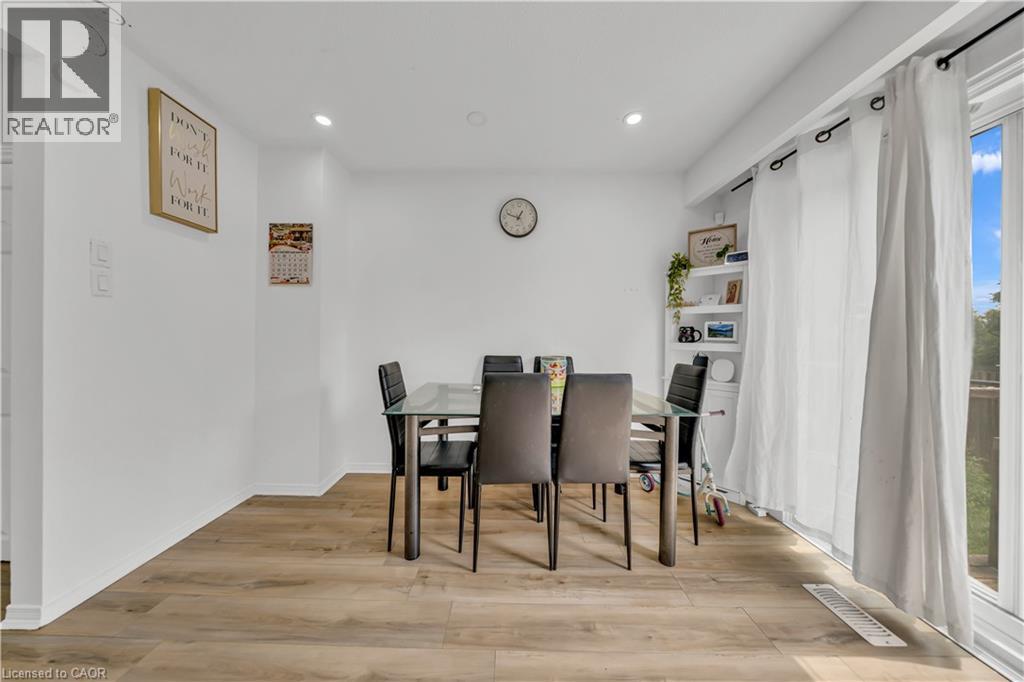 51 Shadeland Crescent, Kitchener, ON - Indoor