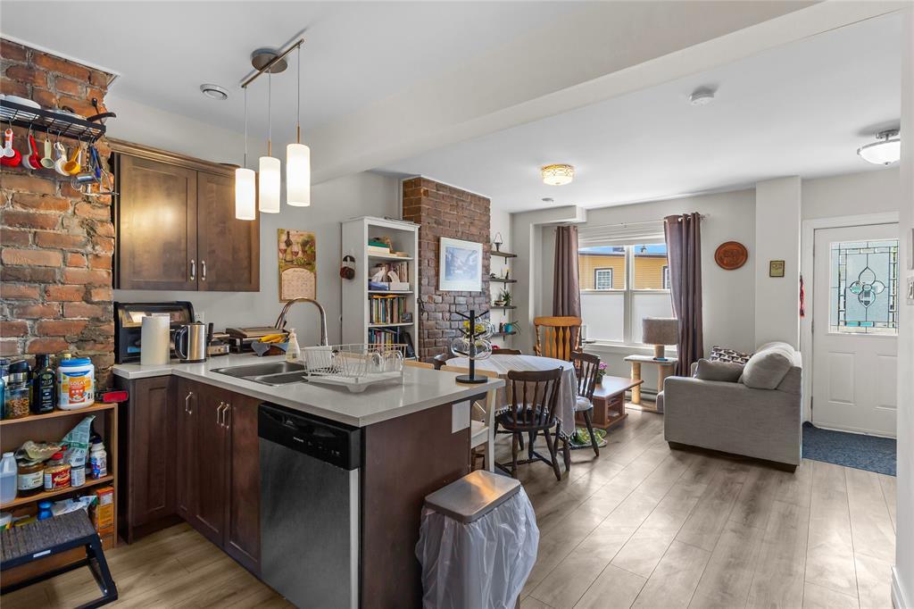 2 Allan Square, St. John'S, NL - Indoor