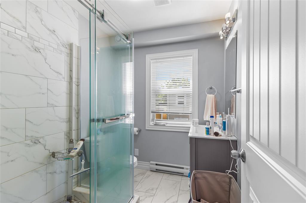2 Allan Square, St. John'S, NL - Indoor Photo Showing Bathroom