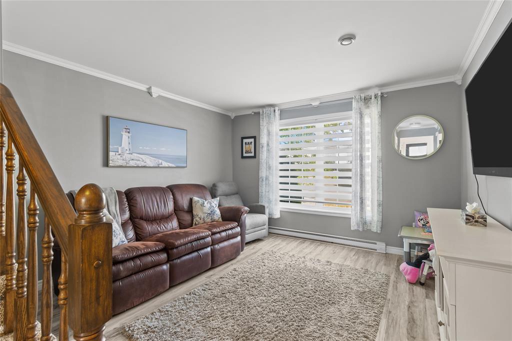 28 Laumann Place, Mount Pearl, NL - Indoor Photo Showing Living Room