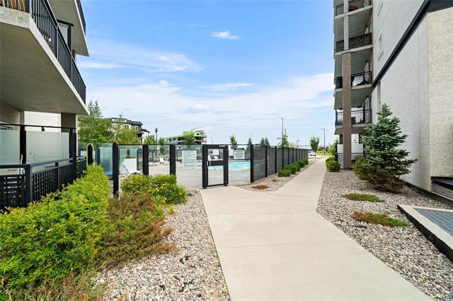112-300 Centre St, Winnipeg, MB - Outdoor With Balcony With Exterior