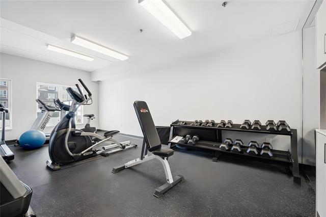 112-300 Centre St, Winnipeg, MB - Indoor Photo Showing Gym Room