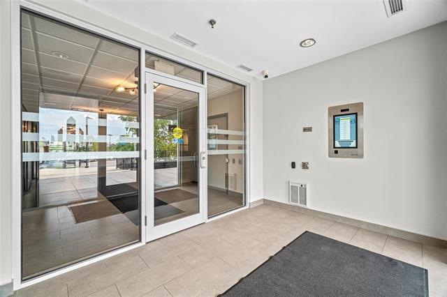 112-300 Centre St, Winnipeg, MB - Indoor Photo Showing Other Room