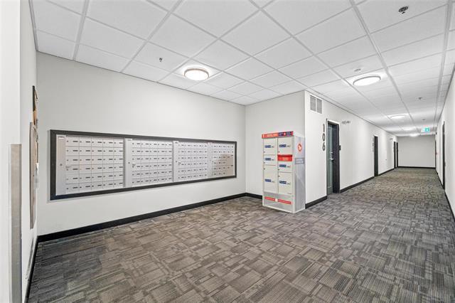 112-300 Centre St, Winnipeg, MB - Indoor Photo Showing Other Room