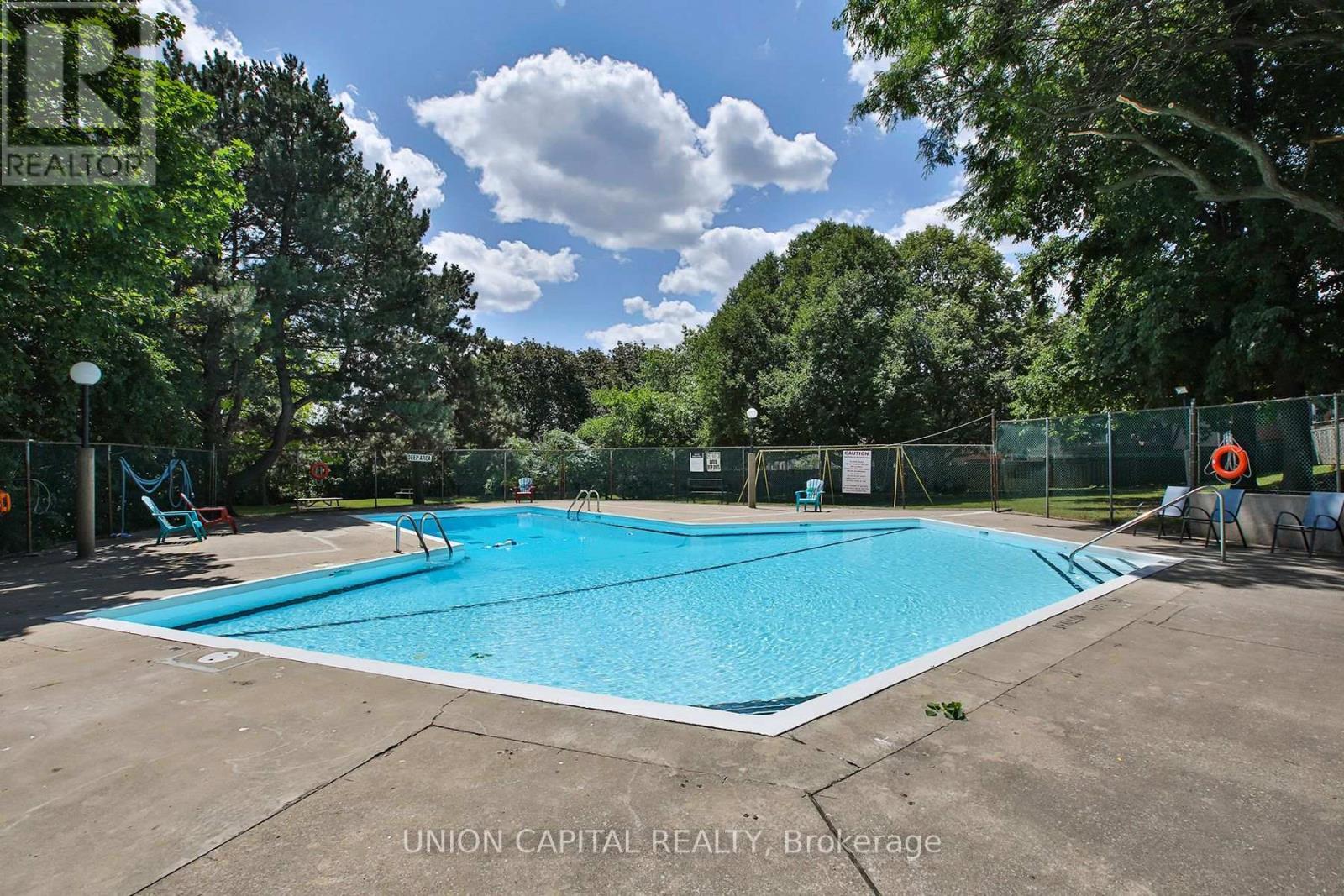 711 - 5 Frith Road, Toronto, ON - Outdoor With In Ground Pool