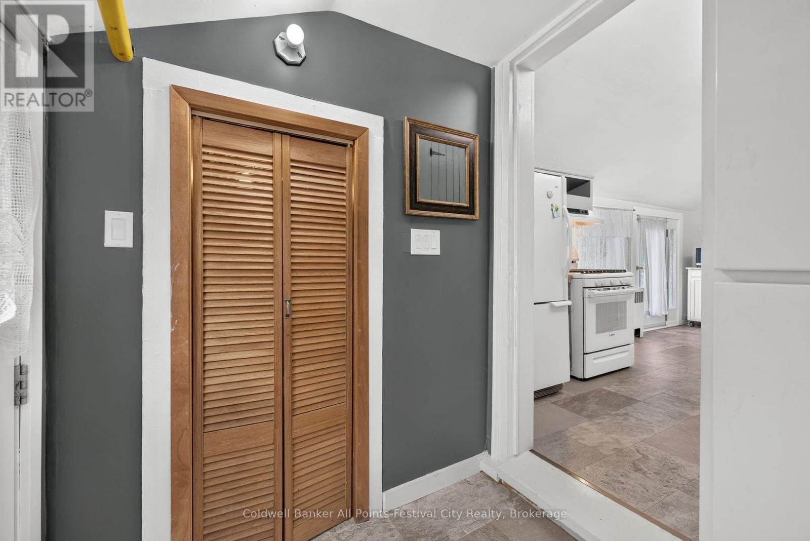 135 Essex Street, Goderich (Goderich (Town)), ON - Indoor Photo Showing Other Room