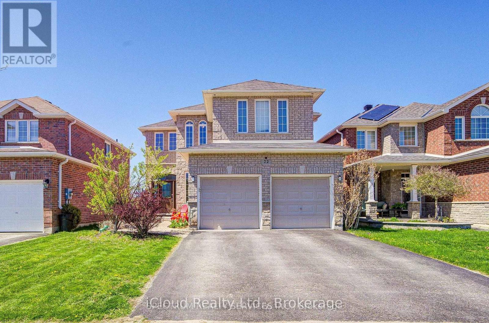 72 Graihawk Drive, Barrie, ON - Outdoor With Facade