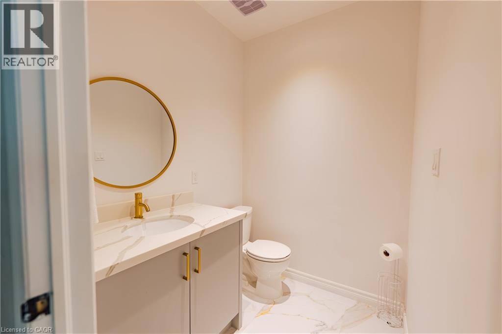 95 Chipmunk Lane, Magnetawan, ON - Indoor Photo Showing Bathroom